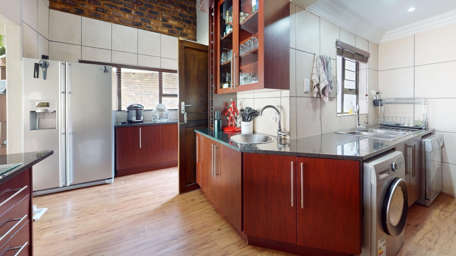 4 Bedroom Property for Sale in Ravenswood Gauteng