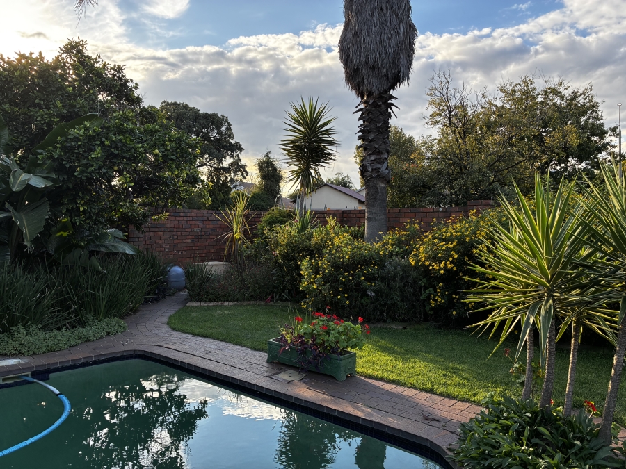 3 Bedroom Property for Sale in Sunward Park Gauteng