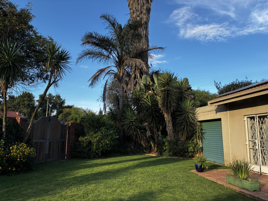 3 Bedroom Property for Sale in Sunward Park Gauteng