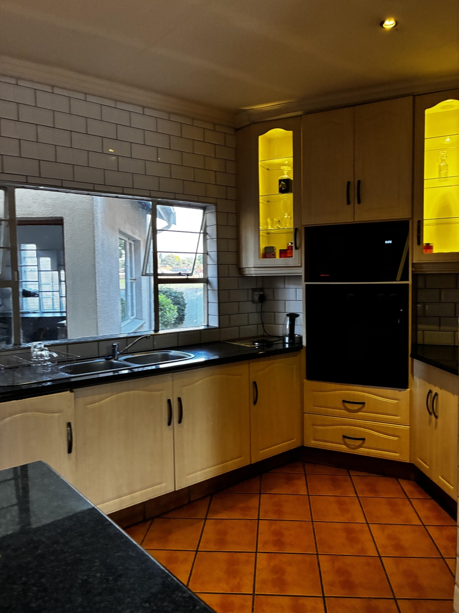 3 Bedroom Property for Sale in Sunward Park Gauteng