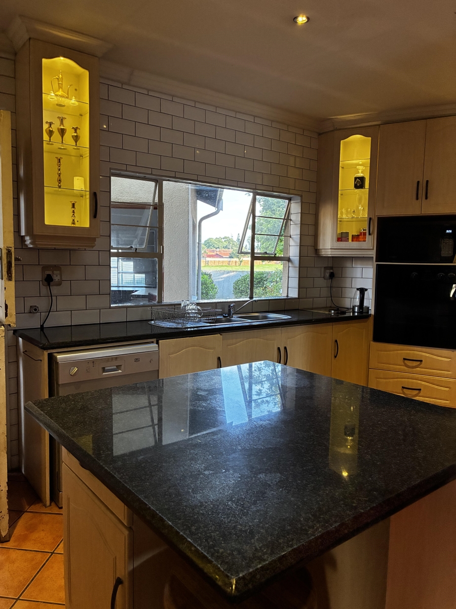 3 Bedroom Property for Sale in Sunward Park Gauteng