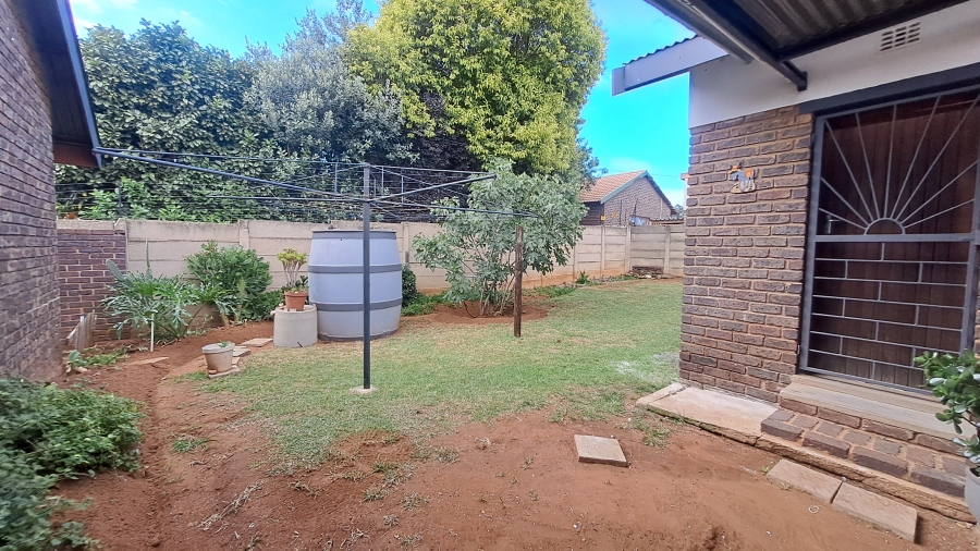 4 Bedroom Property for Sale in Rensburg Gauteng
