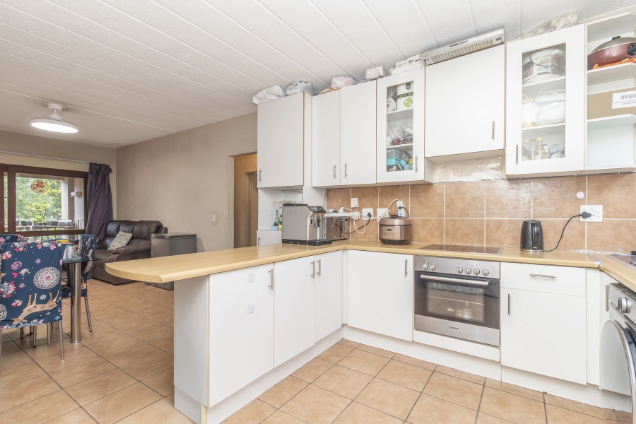 2 Bedroom Property for Sale in Magaliessig Gauteng