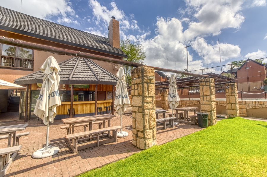 2 Bedroom Property for Sale in Magaliessig Gauteng