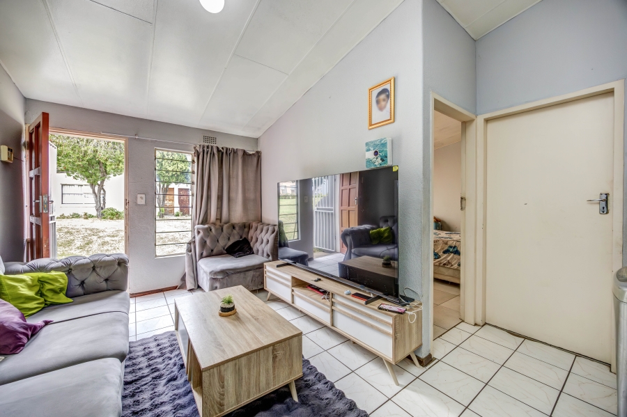 2 Bedroom Property for Sale in Bloubosrand Gauteng