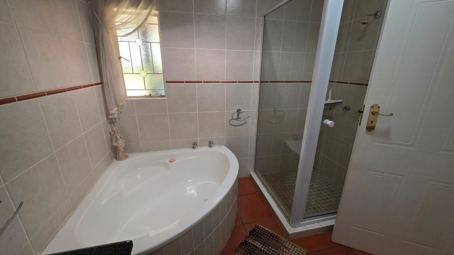 3 Bedroom Property for Sale in Jordaan Park Gauteng