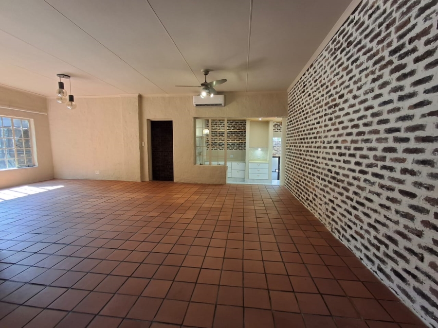 3 Bedroom Property for Sale in Ninapark Gauteng