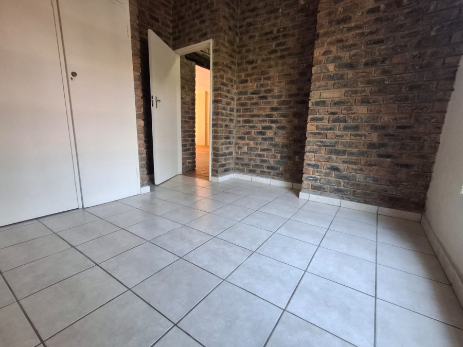 3 Bedroom Property for Sale in Ninapark Gauteng