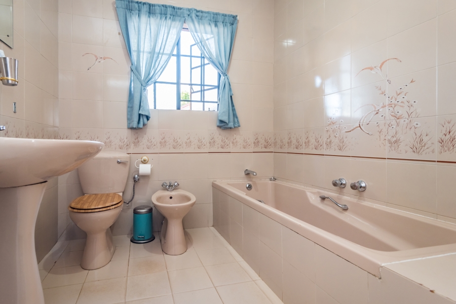 3 Bedroom Property for Sale in Allens Nek Gauteng