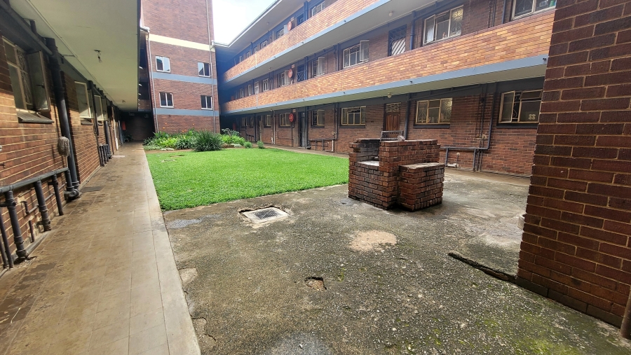 2 Bedroom Property for Sale in Arcadia Gauteng