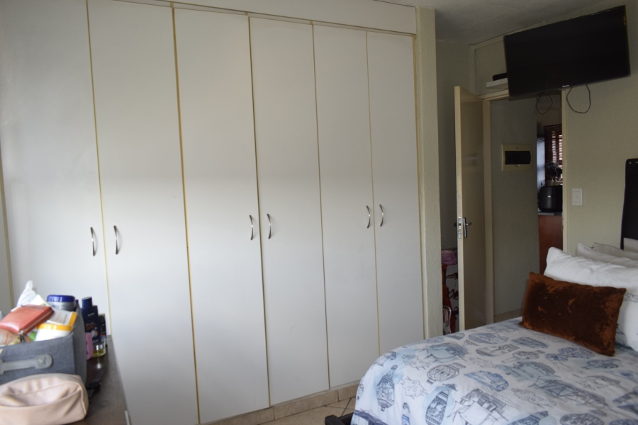 2 Bedroom Property for Sale in Jansenpark Gauteng