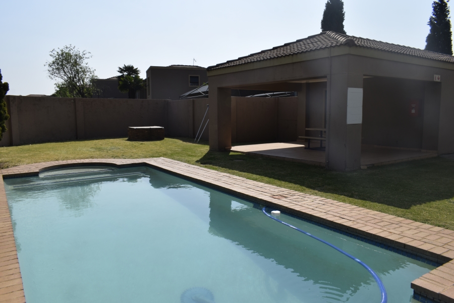 2 Bedroom Property for Sale in Jansenpark Gauteng