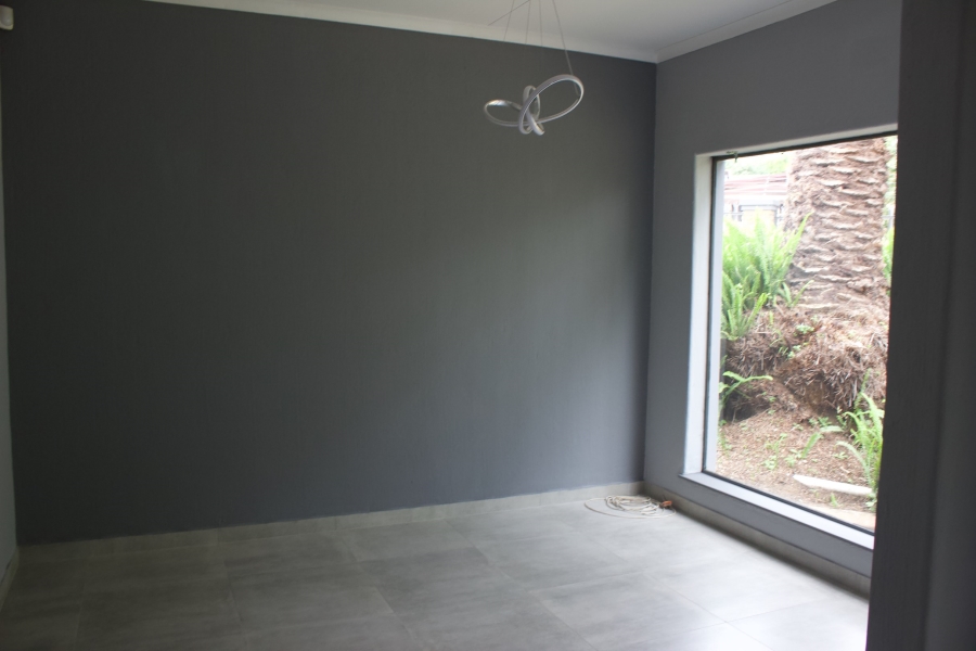 3 Bedroom Property for Sale in Glen Marais Gauteng