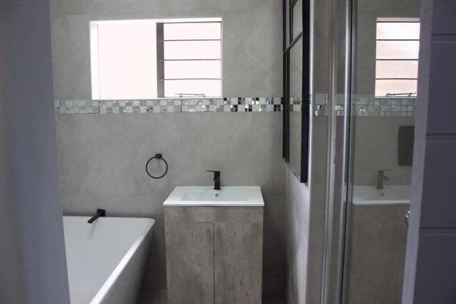3 Bedroom Property for Sale in Glen Marais Gauteng