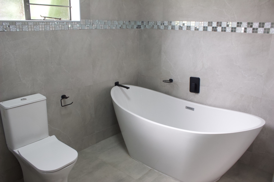 3 Bedroom Property for Sale in Glen Marais Gauteng