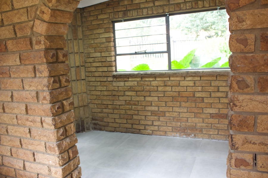 3 Bedroom Property for Sale in Glen Marais Gauteng