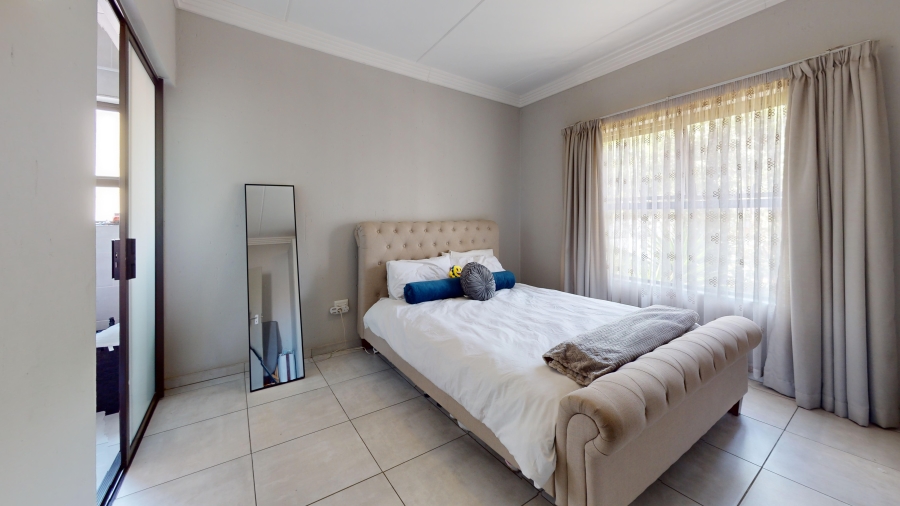 2 Bedroom Property for Sale in Jansenpark Gauteng