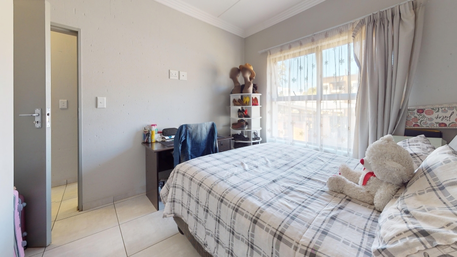 2 Bedroom Property for Sale in Jansenpark Gauteng