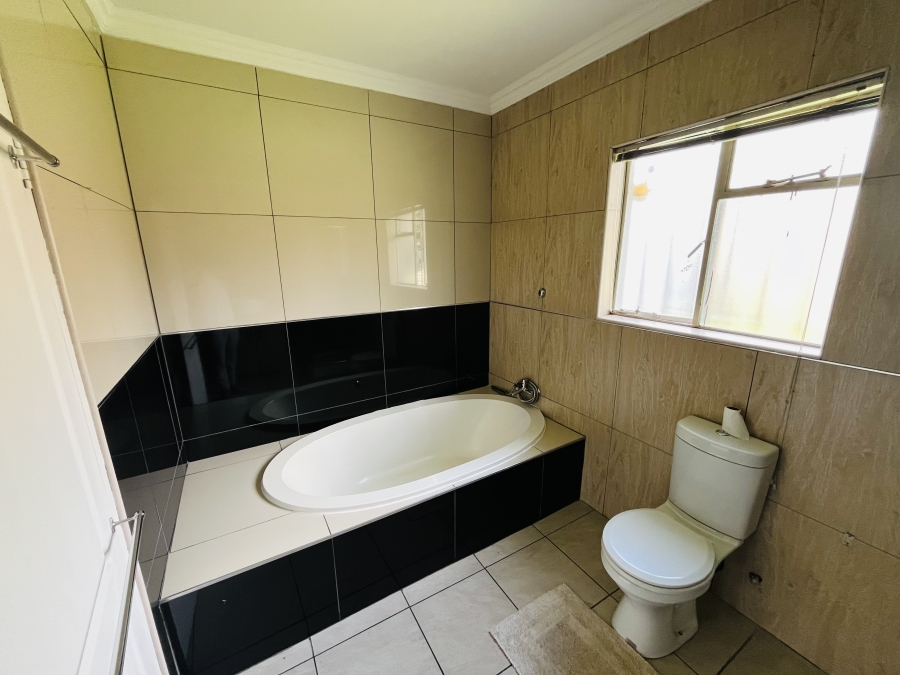 3 Bedroom Property for Sale in Three Rivers Gauteng