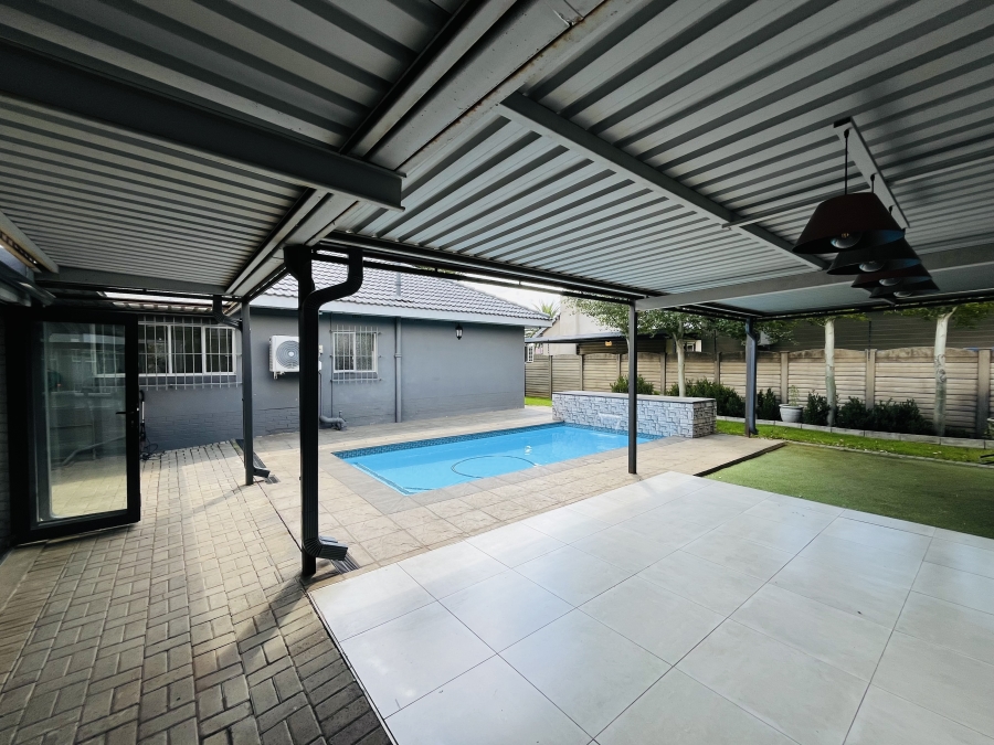 3 Bedroom Property for Sale in Three Rivers Gauteng