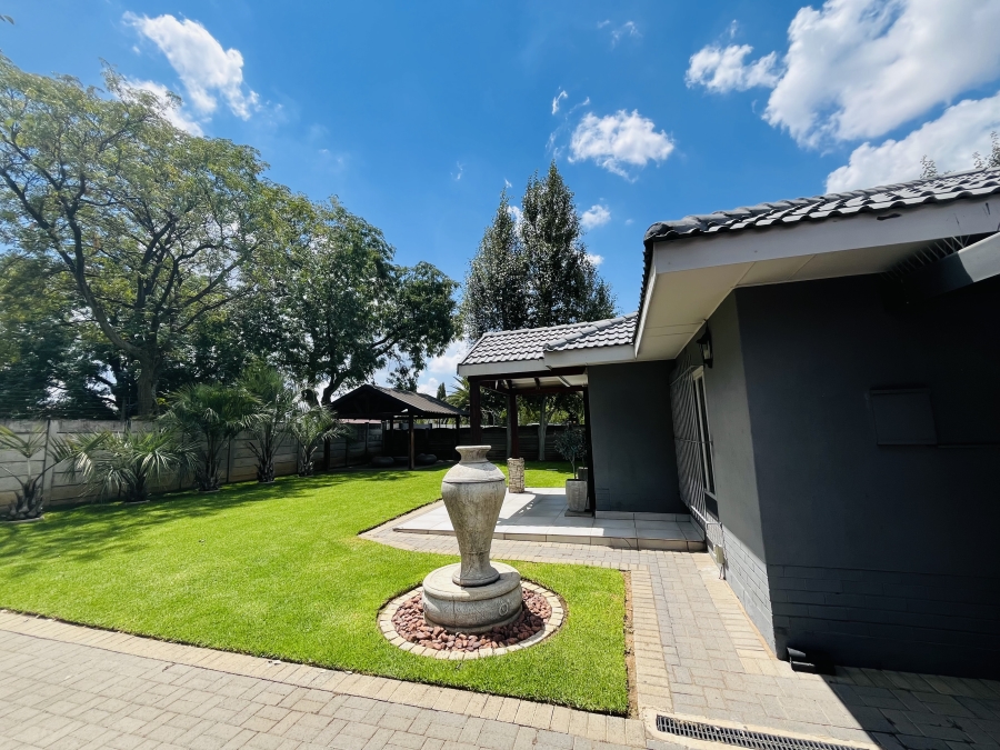 3 Bedroom Property for Sale in Three Rivers Gauteng