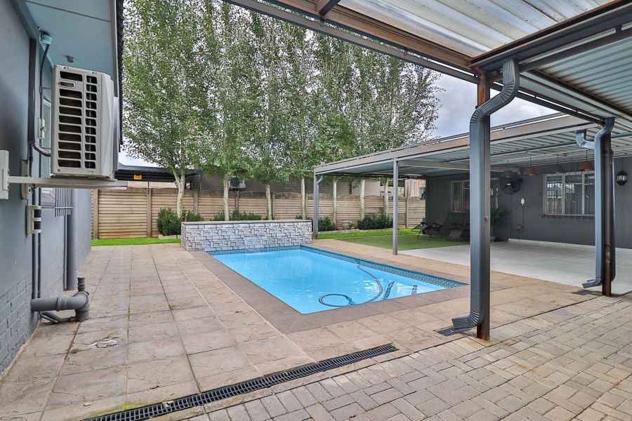 3 Bedroom Property for Sale in Three Rivers Gauteng