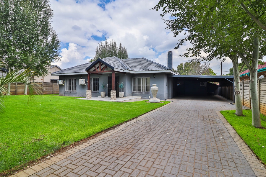 3 Bedroom Property for Sale in Three Rivers Gauteng