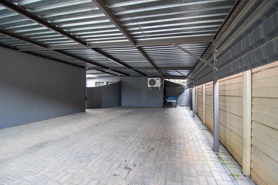3 Bedroom Property for Sale in Three Rivers Gauteng