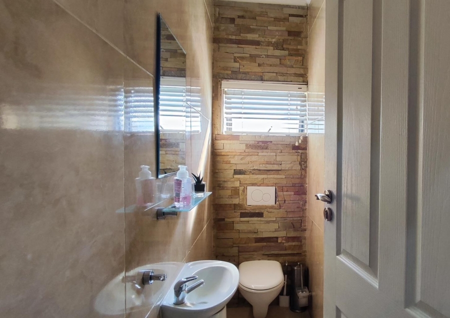 3 Bedroom Property for Sale in Rynfield Gauteng