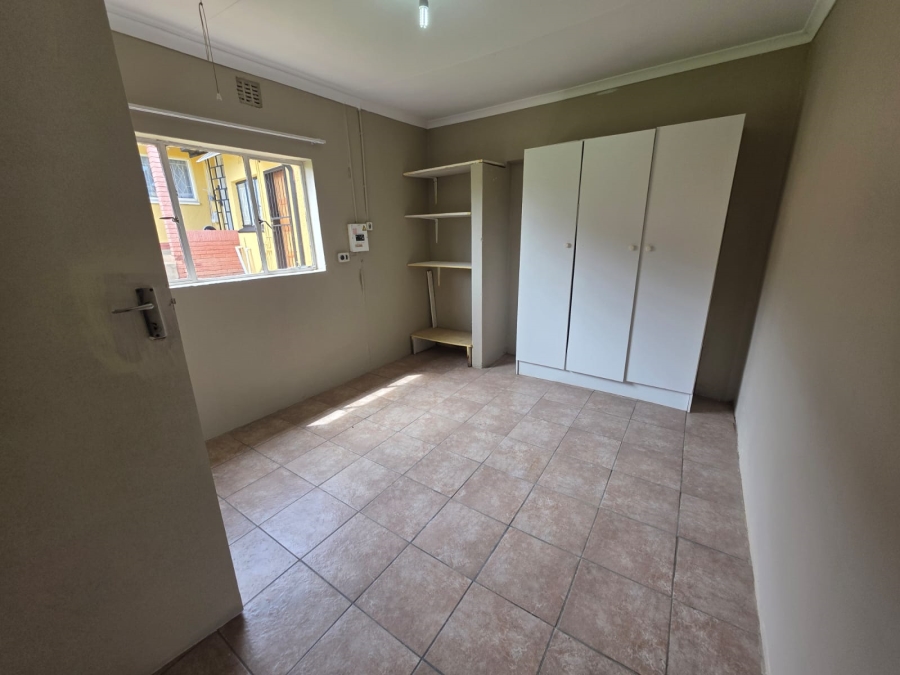 To Let 1 Bedroom Property for Rent in Hazelpark Gauteng