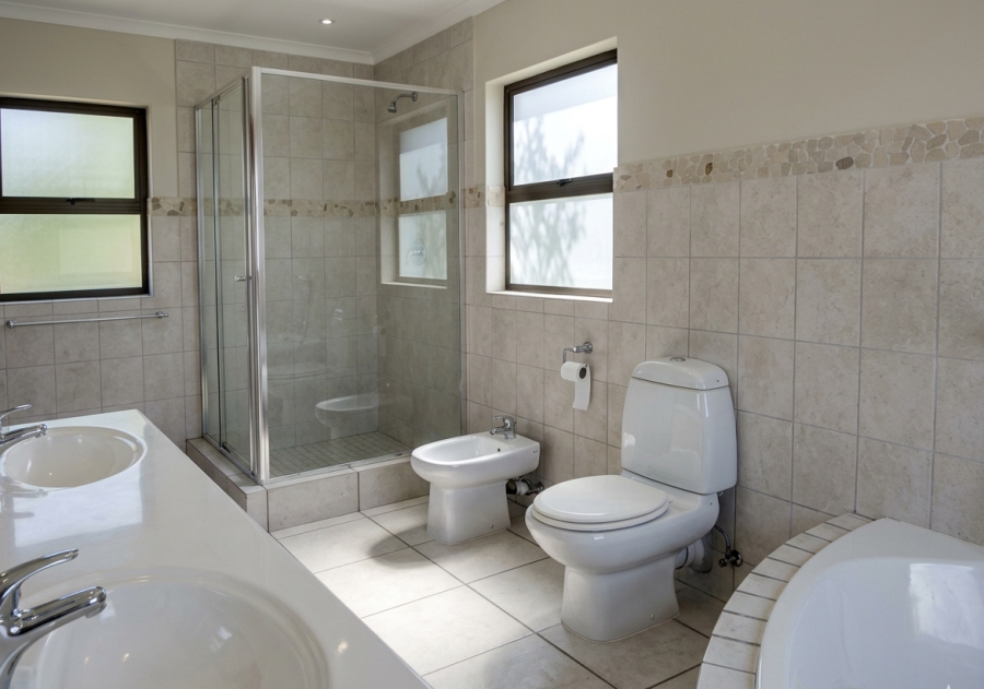 3 Bedroom Property for Sale in Bedfordview Gauteng