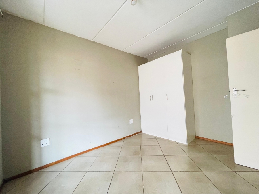 To Let 2 Bedroom Property for Rent in Albertsdal Gauteng