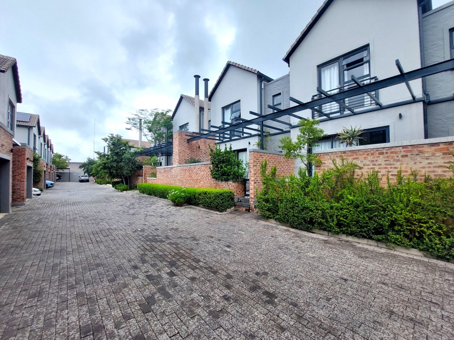 2 Bedroom Property for Sale in Brooklyn Gauteng