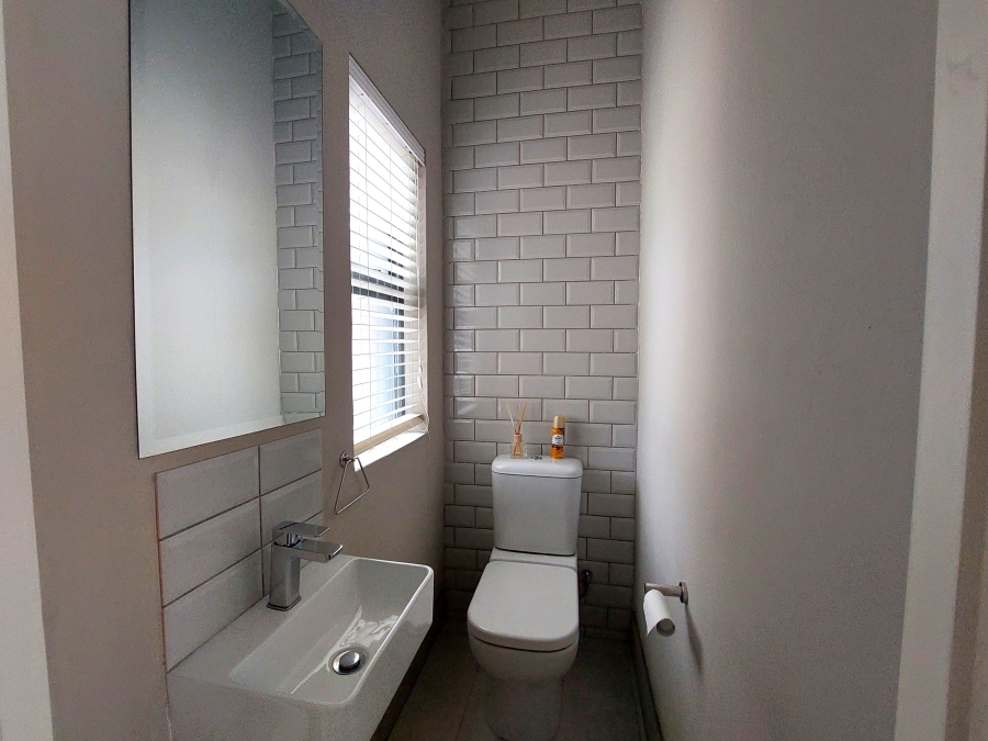 2 Bedroom Property for Sale in Brooklyn Gauteng