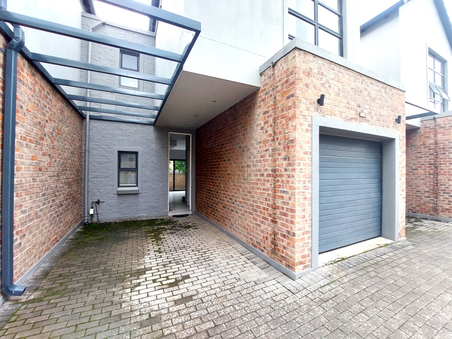 2 Bedroom Property for Sale in Brooklyn Gauteng