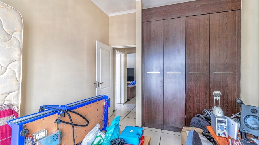 2 Bedroom Property for Sale in Greenstone Hill Gauteng