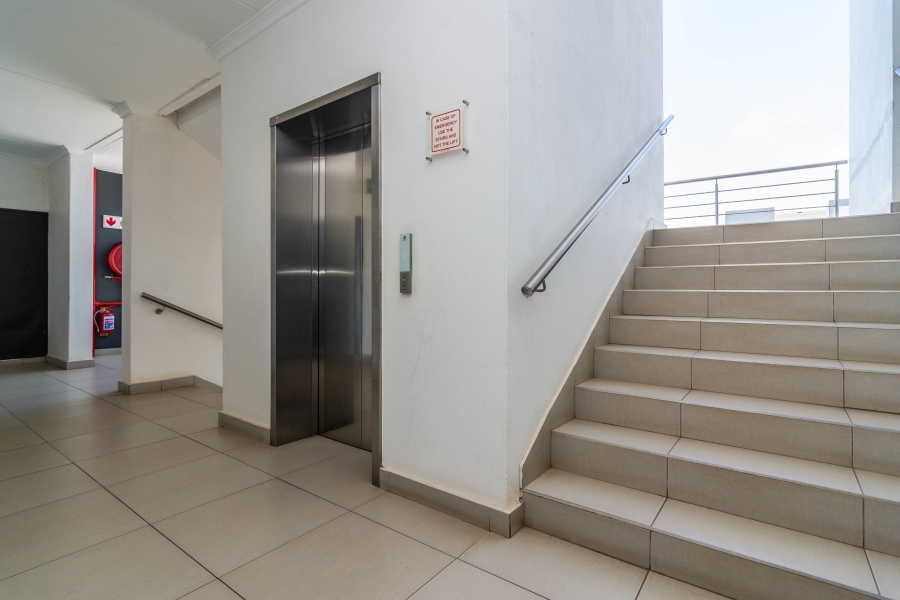 To Let 1 Bedroom Property for Rent in Erand Gardens Gauteng