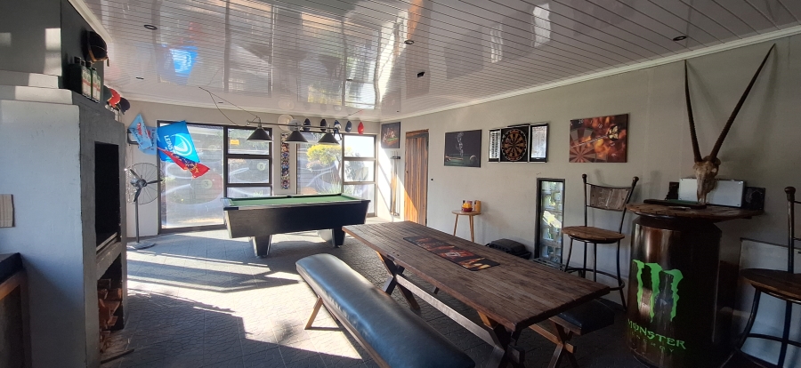 4 Bedroom Property for Sale in Vanderbijlpark Sw 2 Gauteng