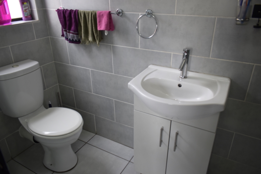 2 Bedroom Property for Sale in Jansenpark Gauteng