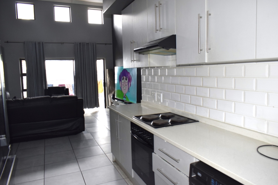 2 Bedroom Property for Sale in Jansenpark Gauteng