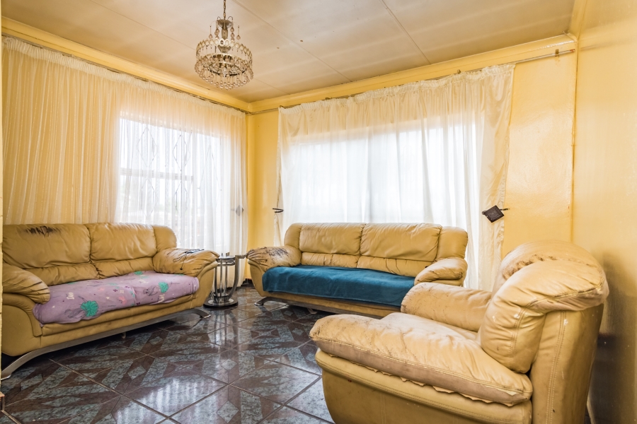 3 Bedroom Property for Sale in Protea North Gauteng