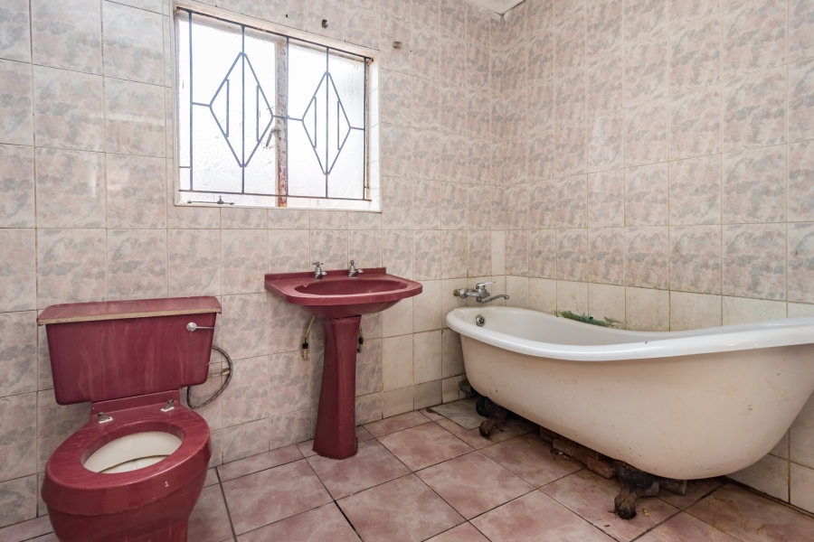 3 Bedroom Property for Sale in Protea North Gauteng