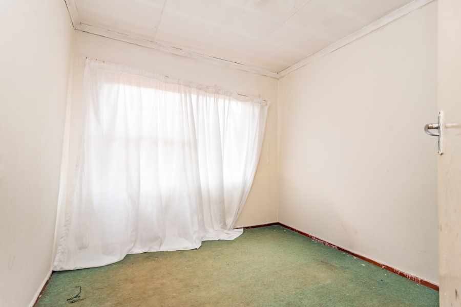 3 Bedroom Property for Sale in Protea North Gauteng