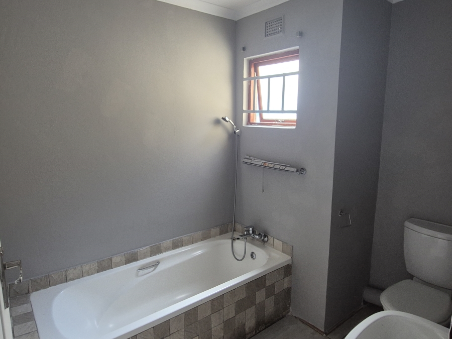 3 Bedroom Property for Sale in Liefde en Vrede Gauteng