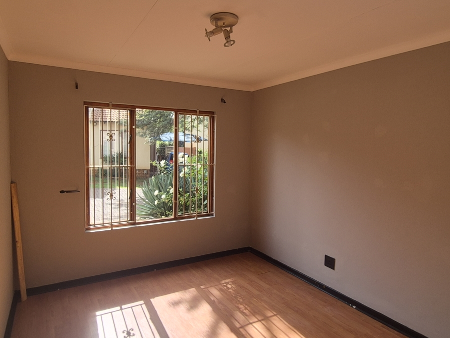 3 Bedroom Property for Sale in Liefde en Vrede Gauteng