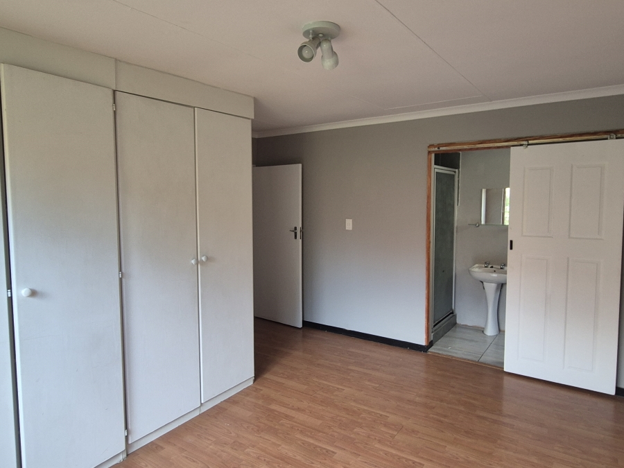 3 Bedroom Property for Sale in Liefde en Vrede Gauteng