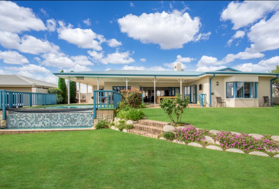 4 Bedroom Property for Sale in Vaal Marina Gauteng