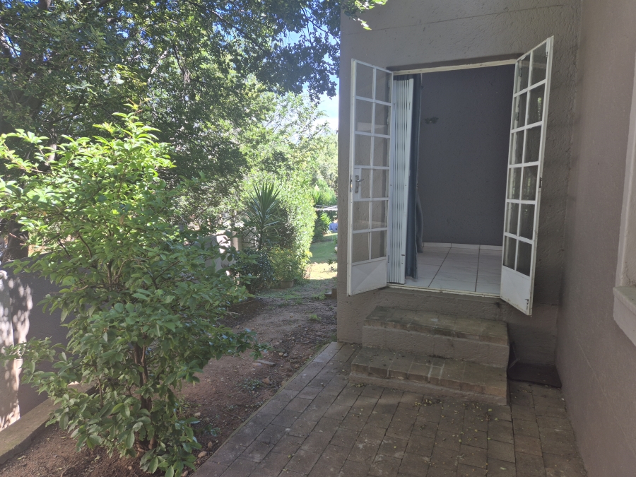 2 Bedroom Property for Sale in Bassonia Rock Gauteng