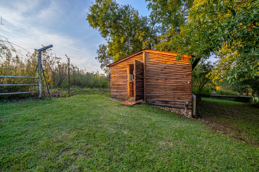 15 Bedroom Property for Sale in Lanseria Gauteng