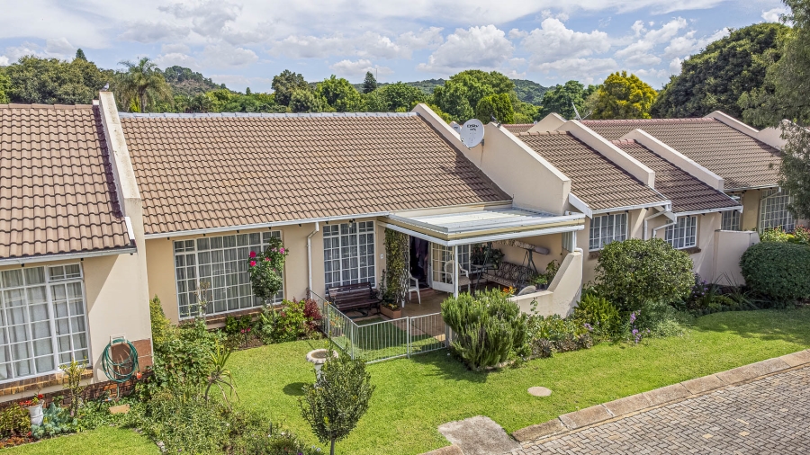 2 Bedroom Property for Sale in Die Wilgers Gauteng